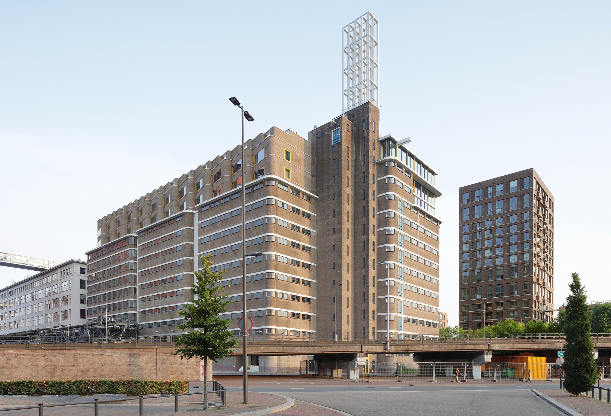 Veemgebouw | Projects | Caruso St John Architects